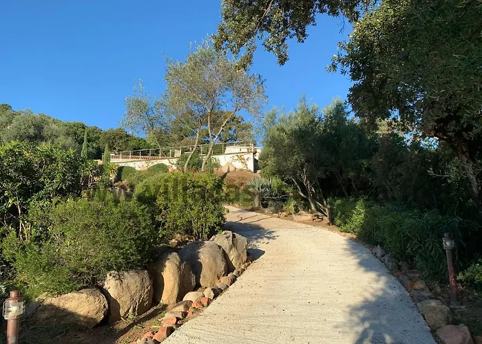 别墅 Vue Mer, Piscine Chauffee A Vecchio 维琪奥港